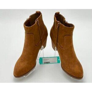 DV by Dolce Vita Catie Bootie Womens 7.5 Tan Suede Side Zip Fall Winter Fashion